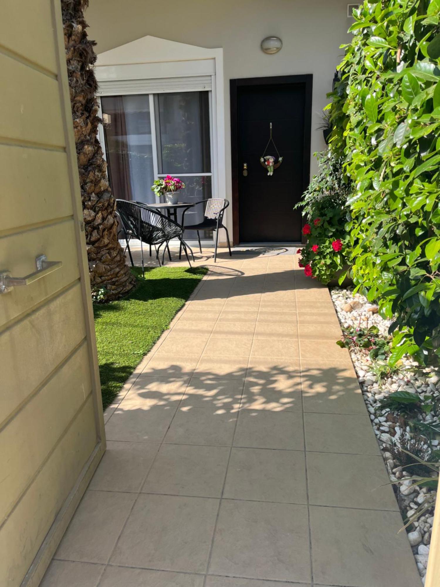 Elegant Glyfada Apartment-private Garden-near Metro Apartamento