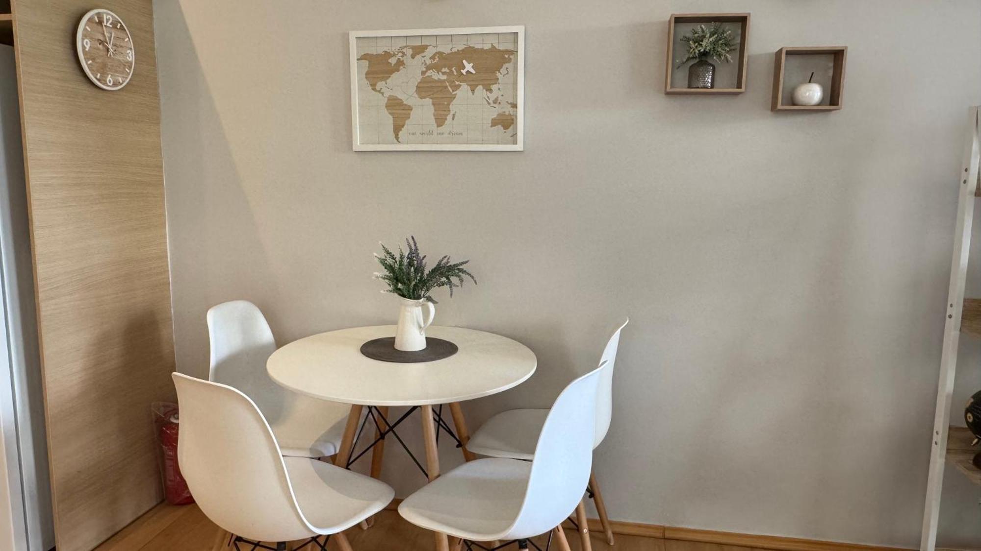 Elegant Glyfada Apartment-private Garden-near Metro Atenas